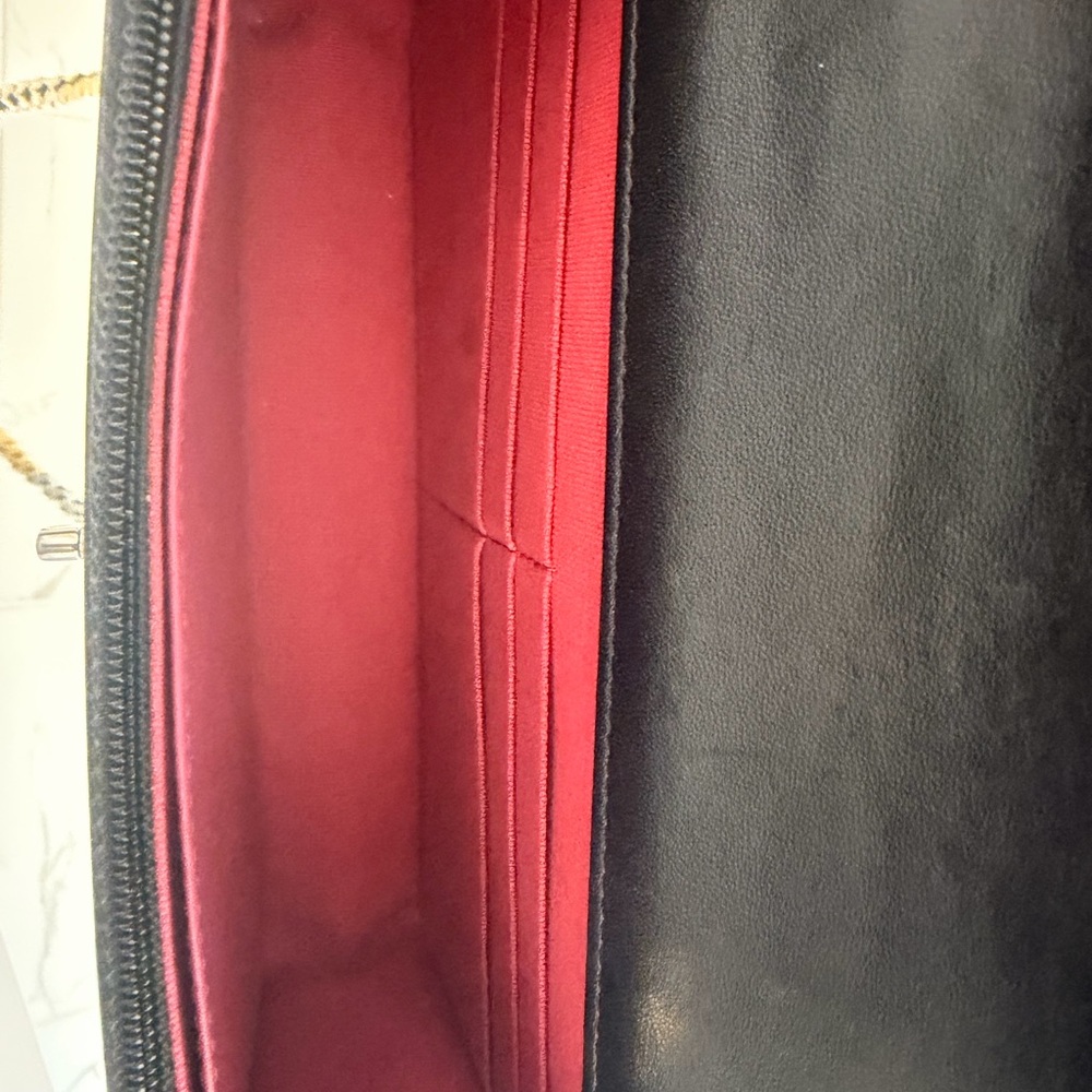 CHANEL
Lambskin Quilted Chanel 19 Wallet On Chain WOC Black - Picture 13 of 16